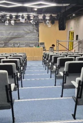 Commercial Grade Build Modern Theater Seating Folding Seat Capacity Ergonomic Design For Auditoriums