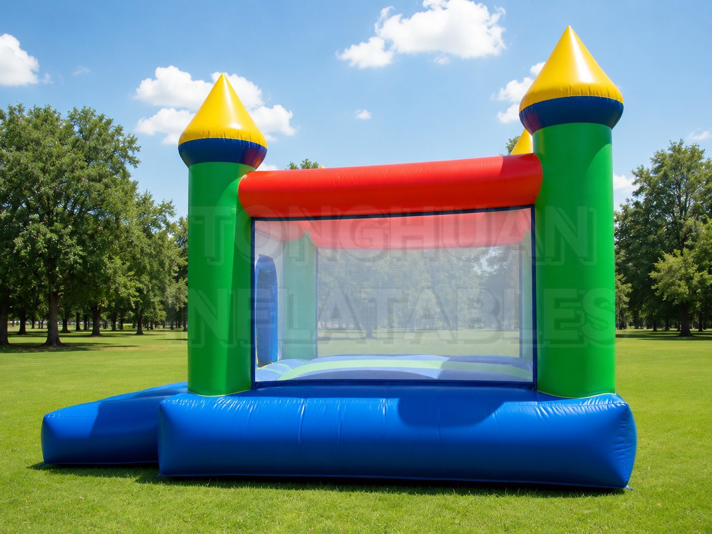 Large Outdoor Inflatable Castle Bouncer for Children Parties Family Events Play Centers and Rentals Use