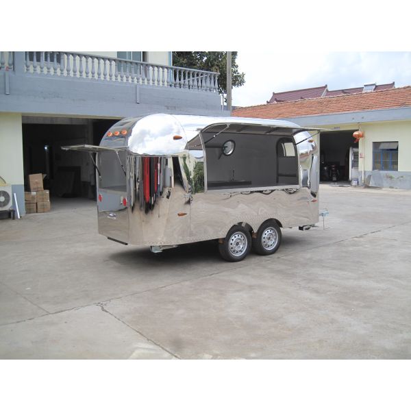 High Productivity Food Trailer with Stainless Steel Insulation and Tempered Glass
