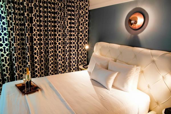 Lae hotel style apartment space saving furniture of Upholstered single bed with Lounge chaise sofa and wood table