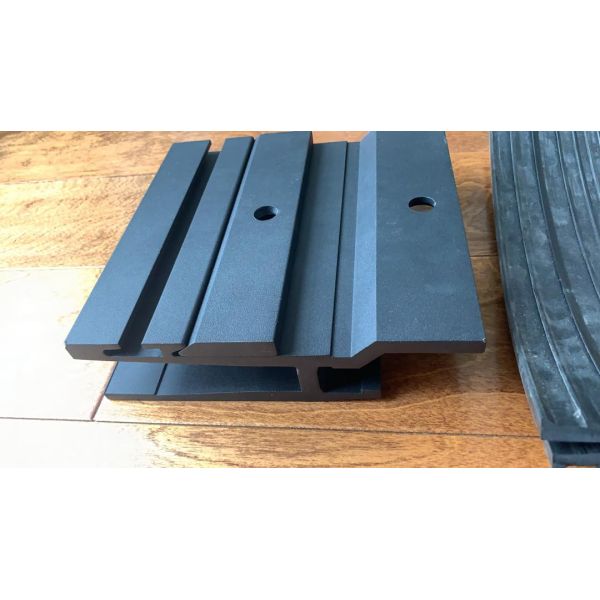 Side Mounted Aluminum U Channel Powder Coated For Commercial Glass Balustrade