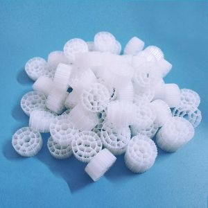 Резина & сравненный пластмассой аквариум аквакультуры процесса активного ила средств массовой информации фильтра МББР