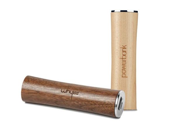 High Quality 2600mAh  18650 Battery  Wood Made Portable Mobile Power Bank