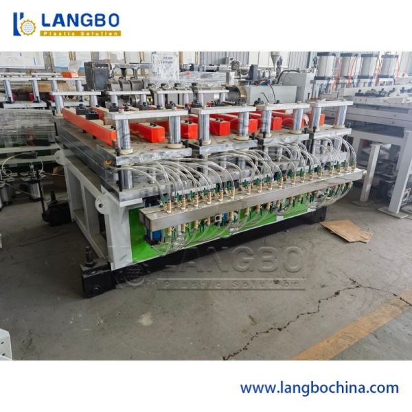 Foam Board Single Screw Extruder Machine Full Automatic Control New Condition
