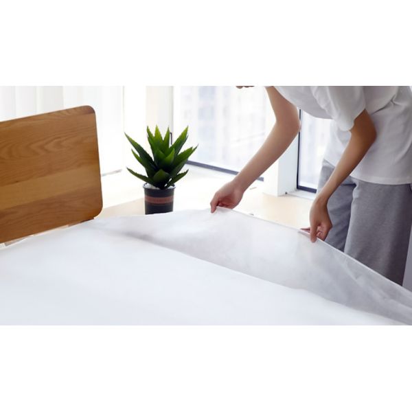 Disposable Hospital Bed Sheet Manufacturer Hubei Haixin Wholesale White Breathable Sheet Nonwoven Waterproof Massage Table Sheet