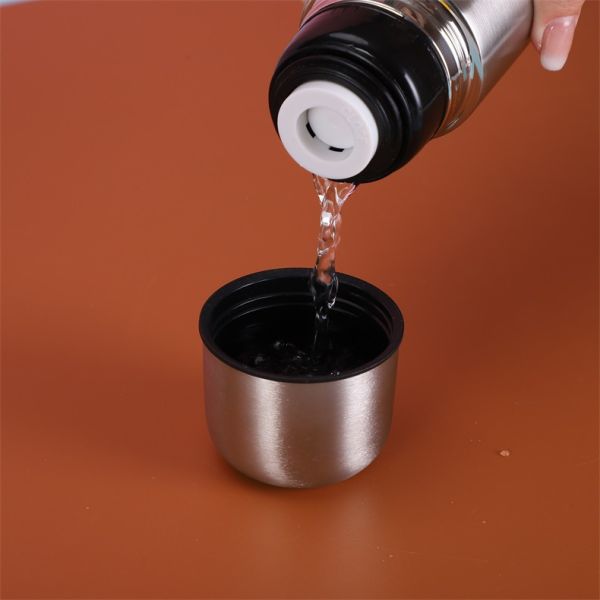 Enjoy Hot or Cold Drinks Anywhere with Our American Style Triple Wall Thermos Flask