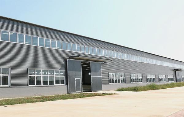 Construção pré-fabricada de estruturas de aço de grande comprimento