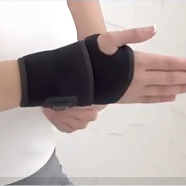 Батарея браслета 5v с подогревом для тяжелой атлетики защищает правую руку