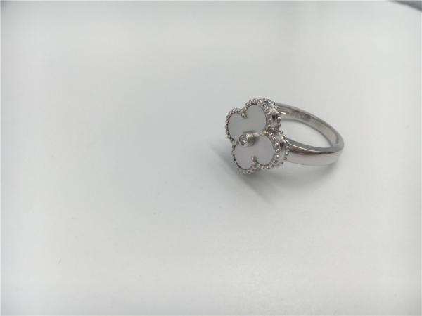 Ouro branco de anel de ouro de Alhambra 18K do vintage com diamante/madrepérola branca