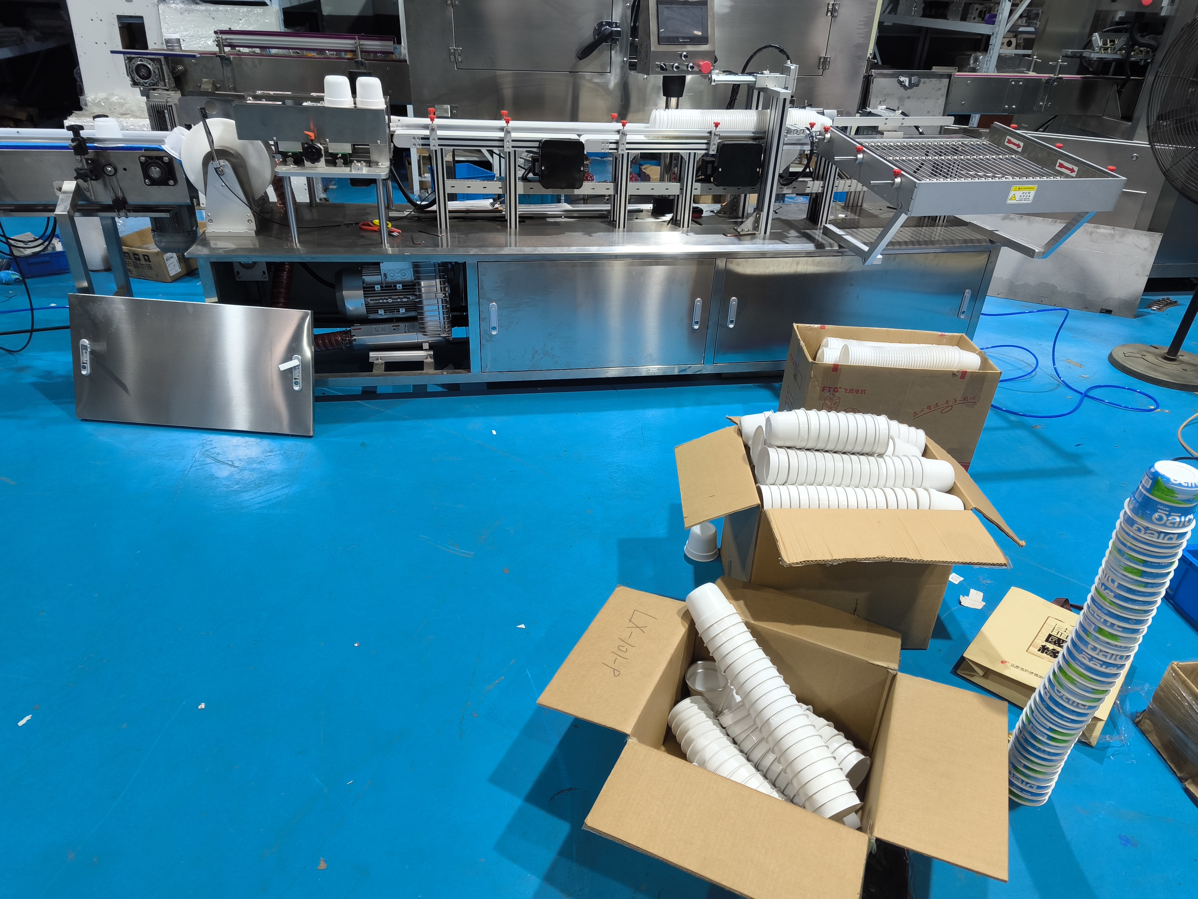 PP Yogurt Butter Pot Yoghurt Cup Shrink Film Labeling Machine Shrink Sleeve Label Applicator
