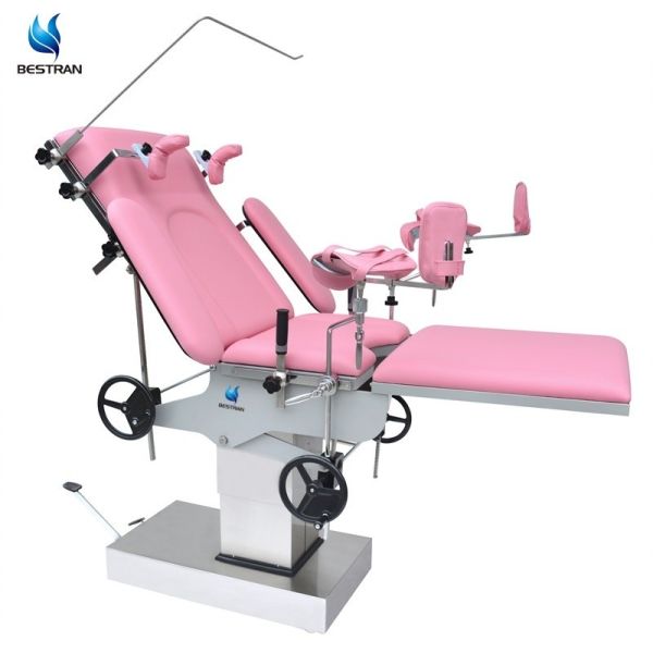 Custom Hydraulic Obstetric Delivery Table , Gynecological Operating Table With Stirrups