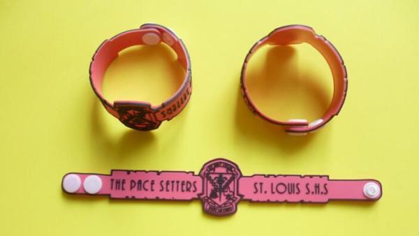 Pink Soft PVC Rubber Bracelet Clasp Adjustable Bracelet ,Custom Company Logo Name, For Adult And Kids