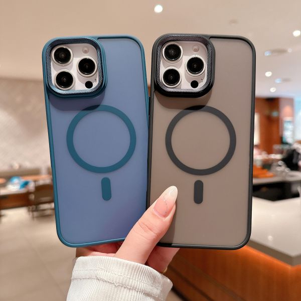 Strong Magnetic Mobile Cover Matte Translucent Mobile Cover Skin Friendly For iPhone 16 15 Pro max