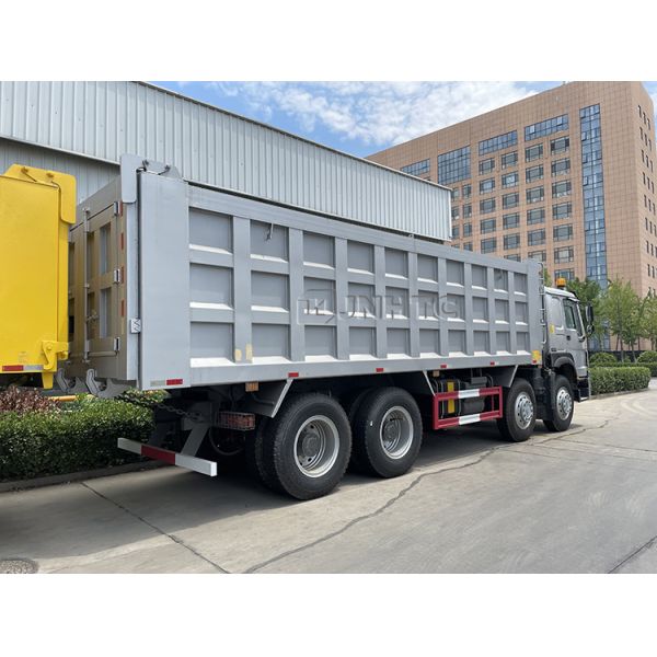 HOWO 8x4 Euro2 371hp Tipper Dump Truck With 2 Alarm Lamp