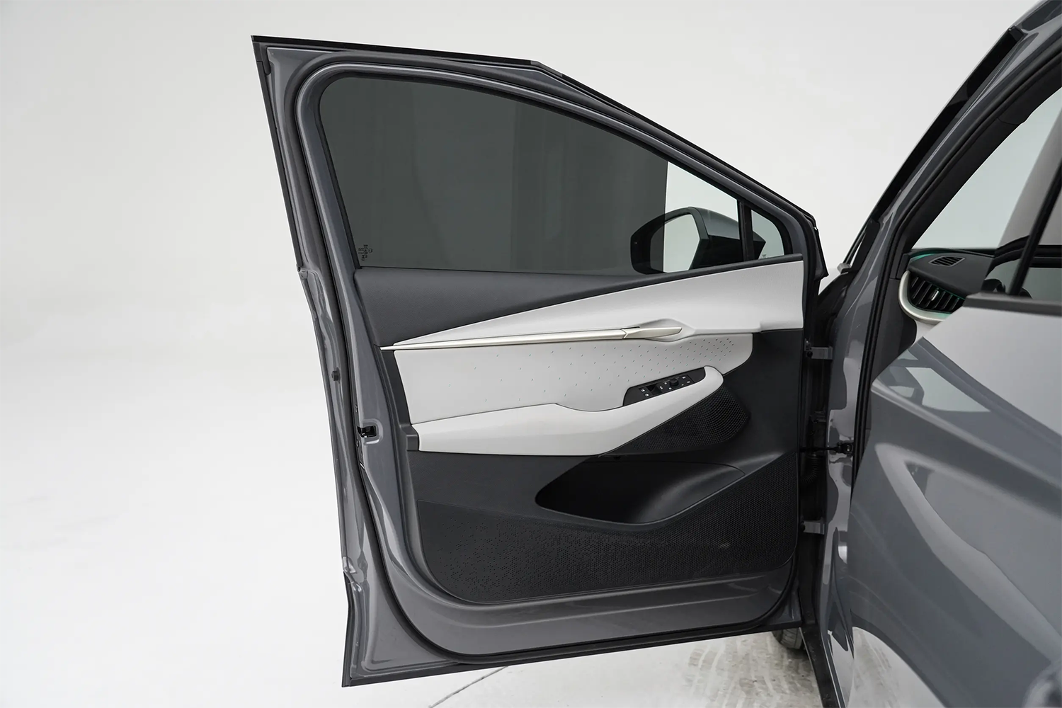 2024 VW ID. UNYX 250kW Max Ultra Energy EV 5 puertas 5 asientos Crossover de coches eléctricos 4 * 4 / 4WD y suspensión independiente delantera