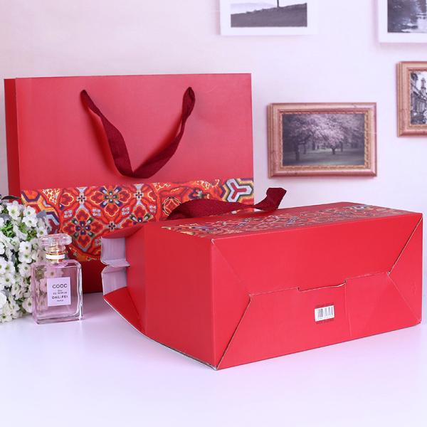 Promotional Patterned Gift Bags Reusable Red Wedding Paper Board Changeable Size