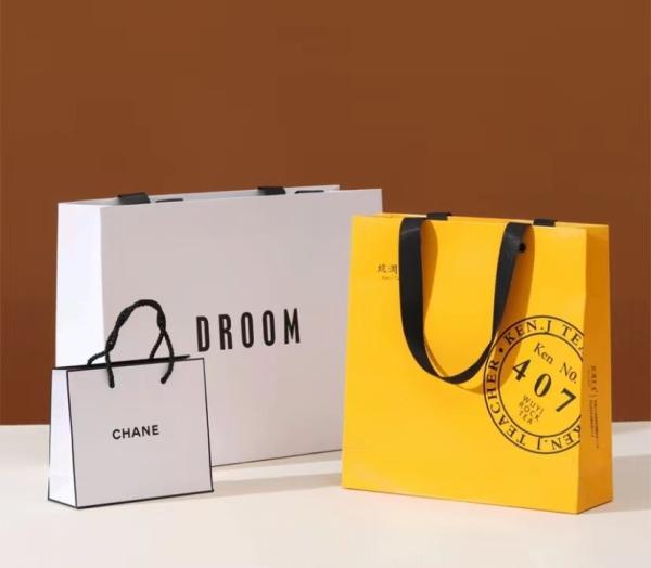 Shoes Custom Paper Shopping Bags Bronzing Silver 250gsm Ivory Favour Bags