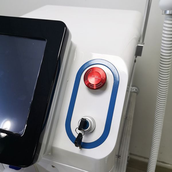 Оборудование красоты лазера диода 755 808 1064 подмолаживаний кожи удаления волос