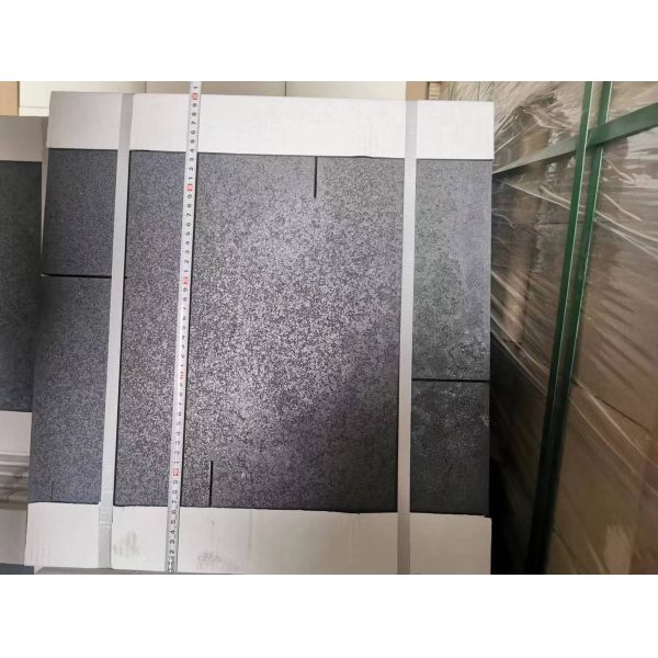 High Temperature Black Kiln Sic Plates Smooth With 2.75g/Cm3 And Good Chemical Resistance