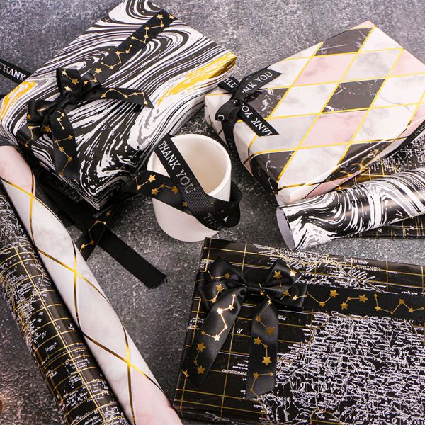 Christmas Box Decoration Black Wrapping Paper Roll with Wood Pulp and Party Packaging