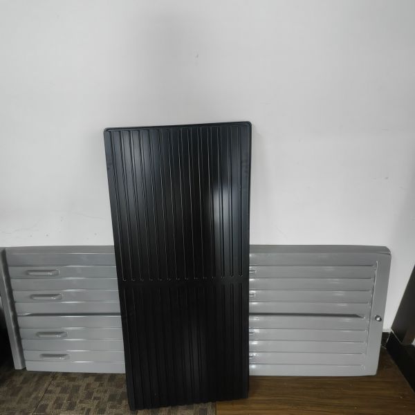 Customized Black 1200 * 550 * 55CM Black 2.0 Thickness Flat Bottomed Plant Tray Manufacturer