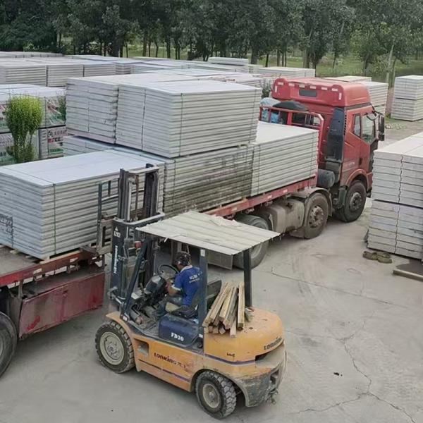 Fireproof Heat Preservation Sound Insulation Rock Wool Sandwich Panel Wall And Roof Sheet