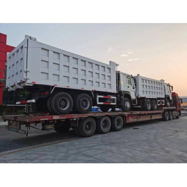 Факультативный грузовой размер Использованный грузовик 8х4 для перевозки HOWO 371 лошадиную силу