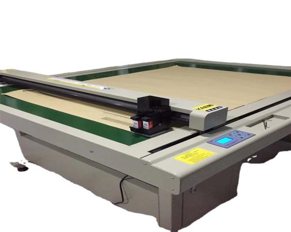 Machine de découpe jet d'encre à plat couleur unique pour l'impression d'étiquettes et la fabrication d'échantillons
