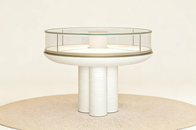 Luxury Jewelry Display Counter with 360° Transparent Glass, Built-in LED Lighting, and Customizable Design