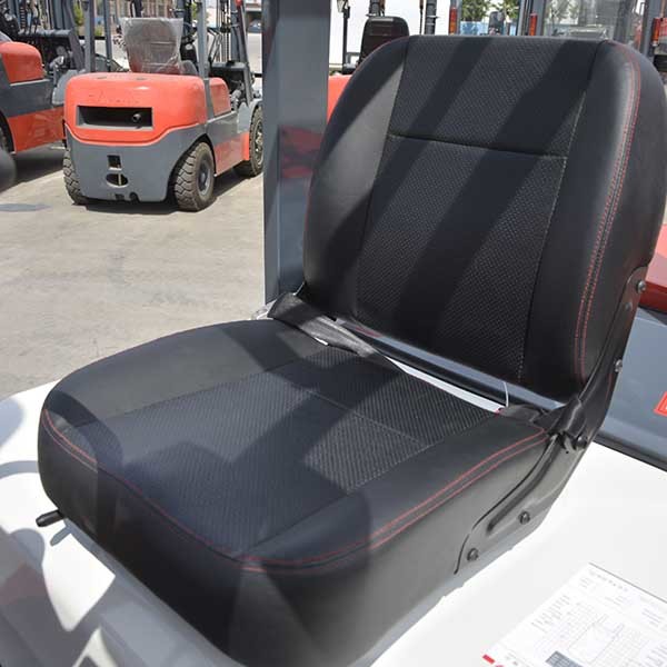 Duplex 3m Mast 2Ton Diesel Lift Truck Chinese Engine Side Shifter Yellow Color