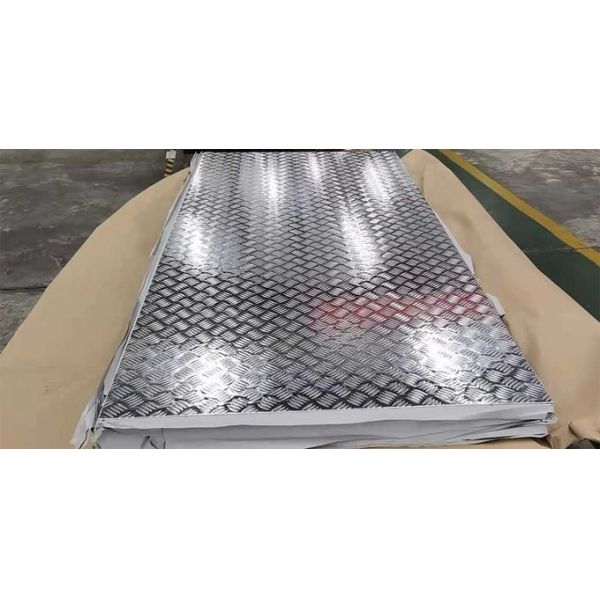 Checkered Sheet Diamond Patterned Stainless Steel Non-Slip Plate