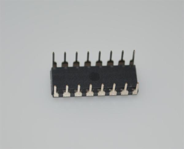 UC2846N Controlador PWM de modo de corriente 500kHz, 8-40V Entrada 1A Totem Pole DIP-16 -40°C a +85°C
