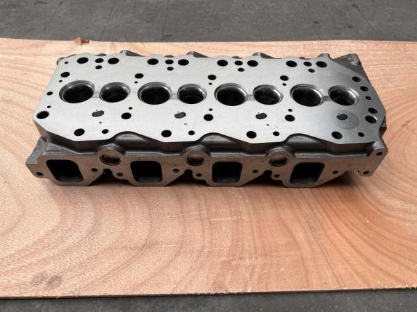 11039-7F403 Nissan Engine Head New Nissan Td27 Cylinder Head