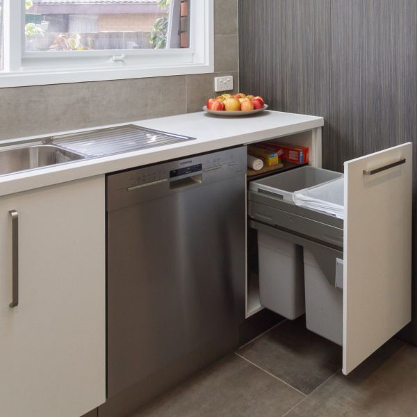 Luxury Villa Kitchen Cabinet Design Melamine Kitchen Cabinet Set With Handles