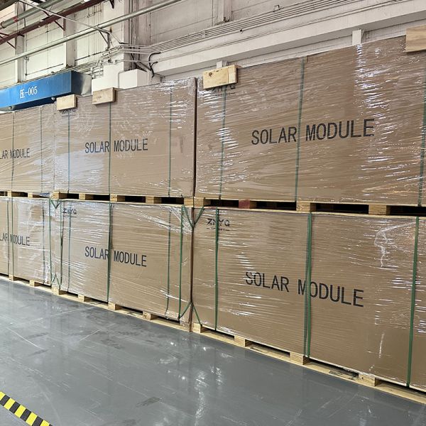585W PV Modules Waterproof N-Type PERC Solar Energy Photovoltaic Panel Certificate OEM Power Roofs Featuring Glass PET Back