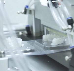 CE Thermoforming Machine Industrial High Technology Clear Aligner