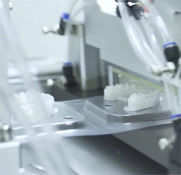 High Automation Powerful Clear Aligner Thermoforming Machine 1 - 10Bar