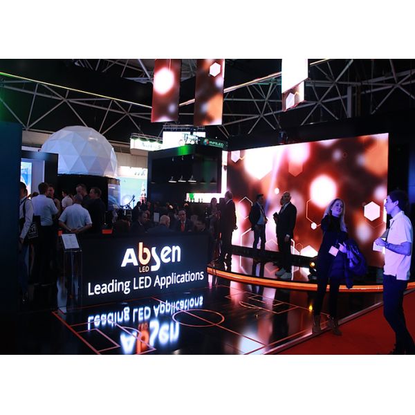 Instalação de um ecrã LED de publicidade a cores inteiras sem mosaico