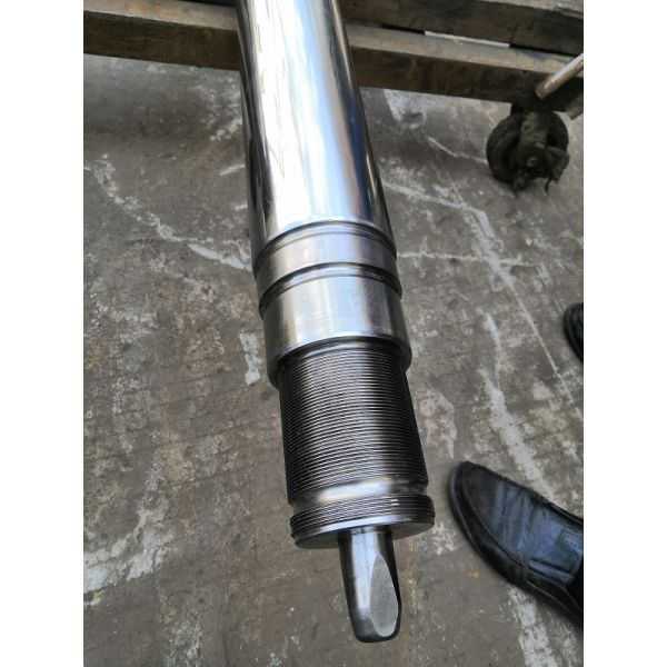 DX300-9 ARM hydraulic cylinder rod