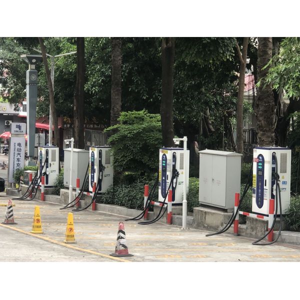 22KW 7KW 11KW 60KW 120KW 180KW 240KW EV Charging Station Portable AC Charging Pile EV Charging Station Car Charger