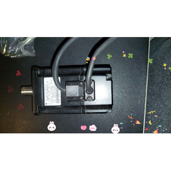 Yaskawa SGMAH-02AAA61D-YO AC SERVO MOTOR 200W 200V 2.1A 3000RPM NUEVO