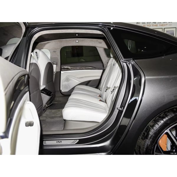 Pure Electric 2024 IM L7 Luxury SUV Electric Sports Car Maximum Speed 200km/h