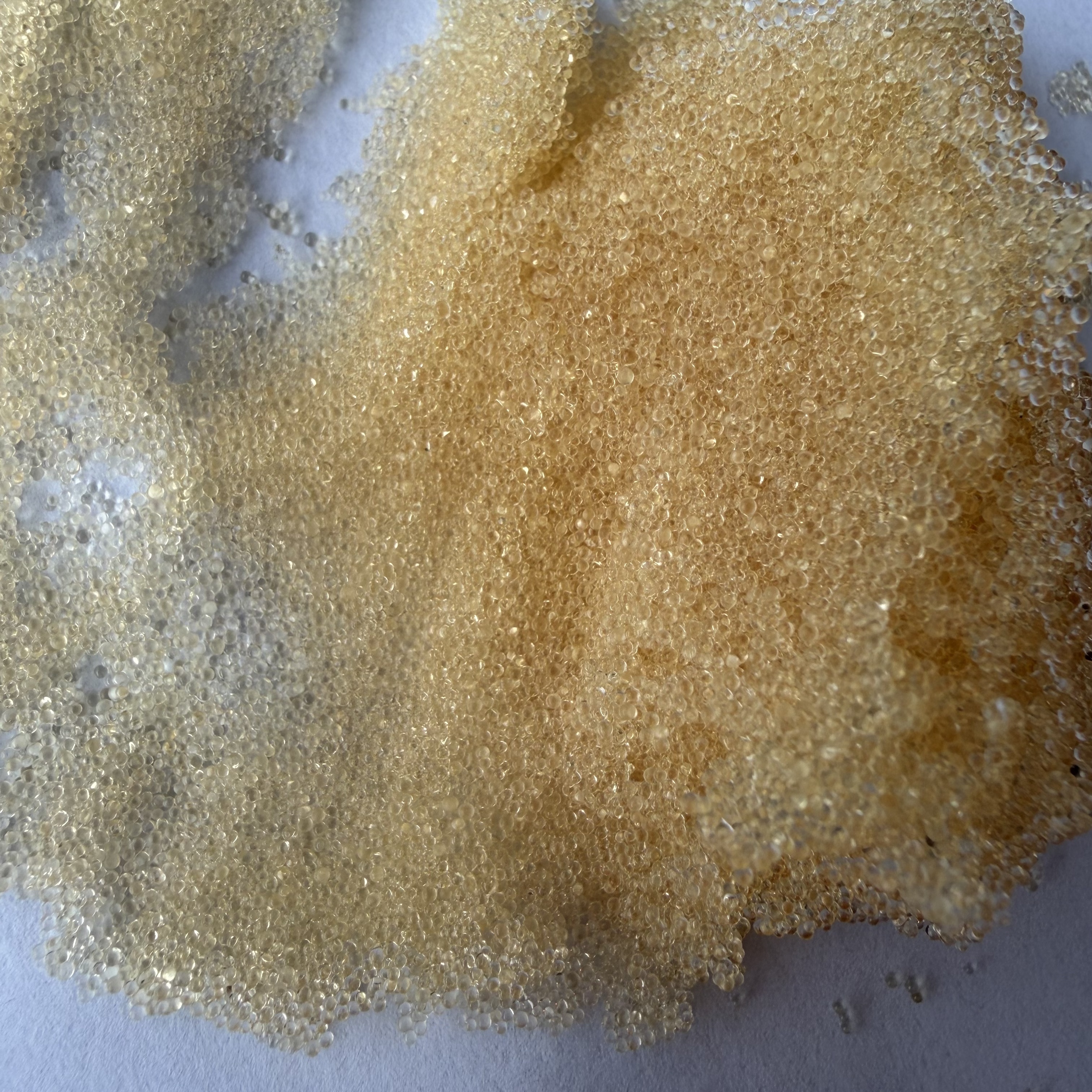 High Uniformity Gel Type Strong Base Anion Resin YZ002 for Semiconductor Electronic Grade Water Treatment