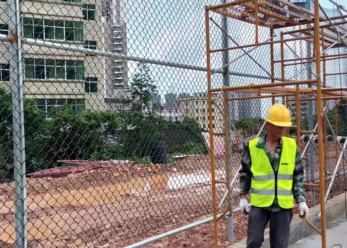 Ограждать звена цепи сада 2.0m стадиона гальванизированный высотой