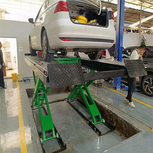 柔軟なターンテーブル調節 汎用 車両整備 自動車のリフティング機器