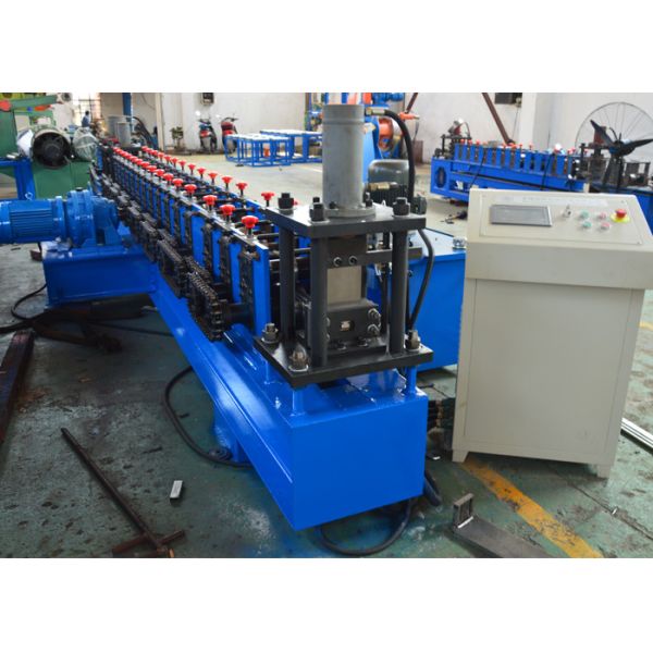 Гальванизированный прорезанный крен канала распорки формируя машину