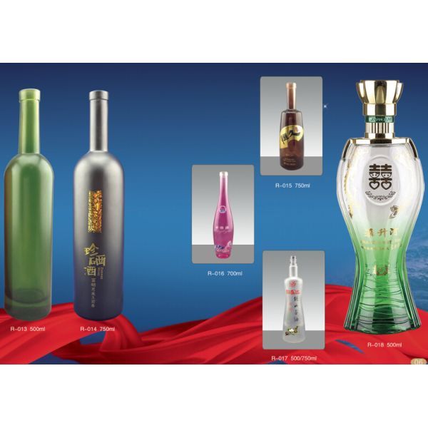 Hot Stamping Surface Handling Super Flint Top Grade Gin Vodka 750ml Square Glass Bottle FOB