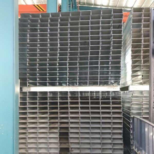 200*100Stainless Steel Slotted Channel Steel Strut Hot Dipped Galvanized Perforated Cable Tray