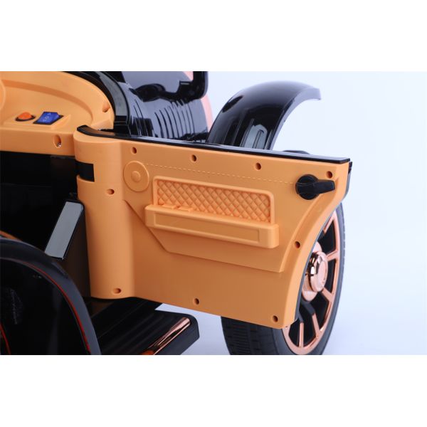 Adapté à l'âge de 3 à 8 ans 2022 2.4G télécommande à batterie