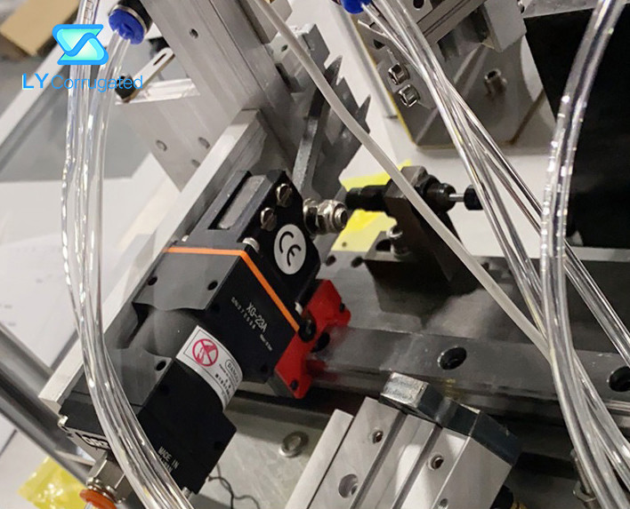 Маска KN95 делая машиной пневматические ножницы резца воздуха раскрывая 20mm